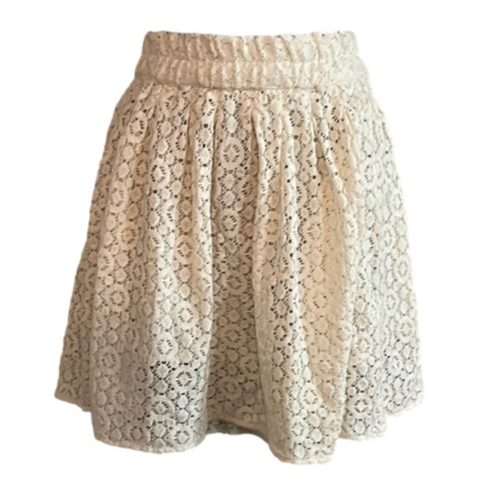 DELIA’S Creamy White boho crocheted floral skirt XS NWOT